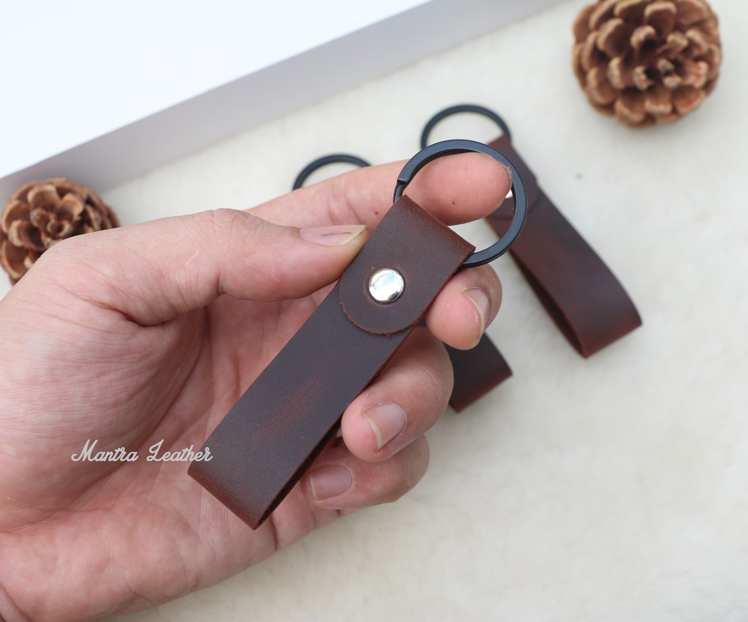 Móc khóa da thật Handmade