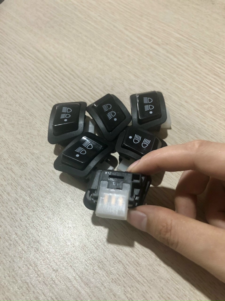 CÔNG TẮC ĐÈN TRỢ SÁNG CAO CẤP