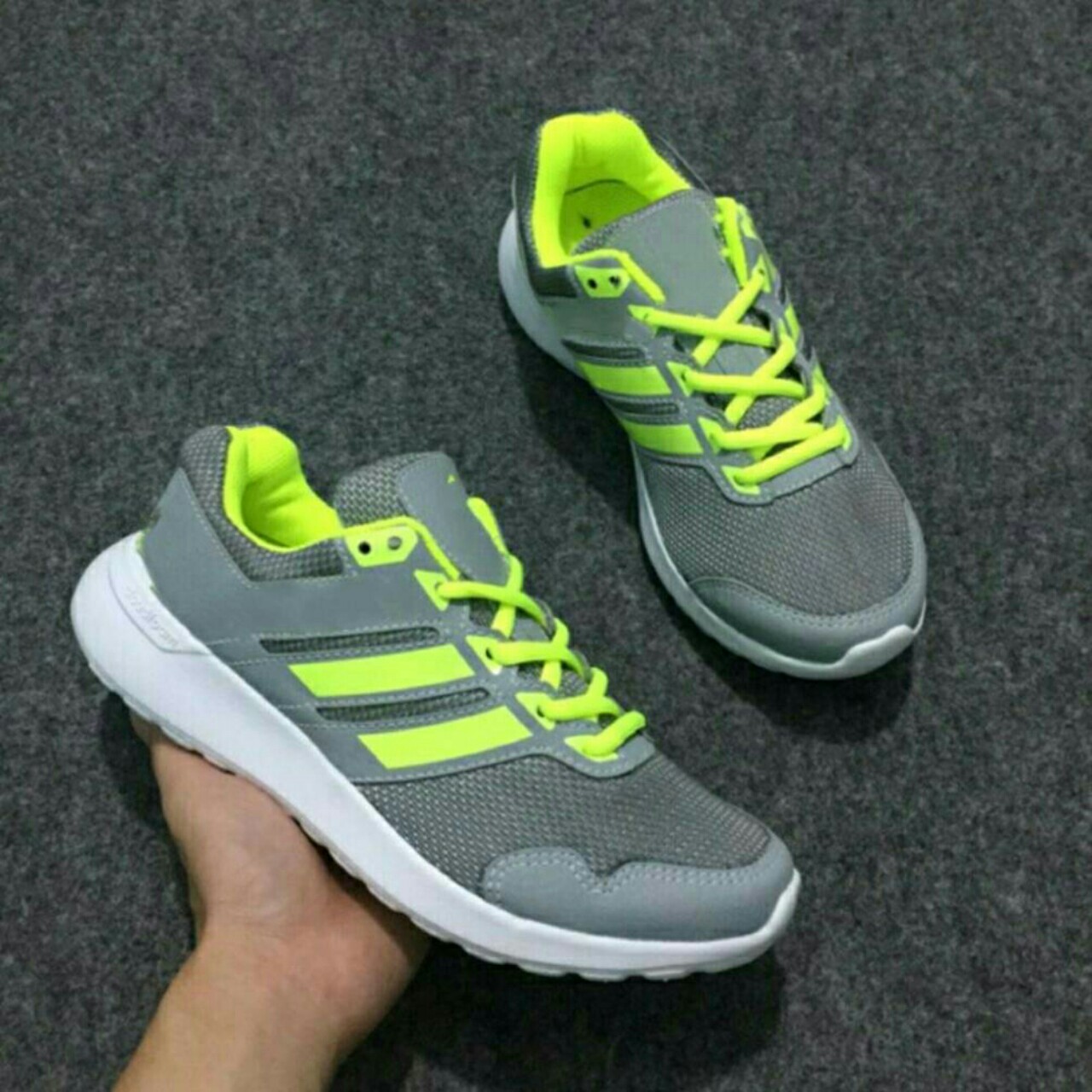 [HCM]Giày thể thao sneaker nam nữ 5 màu đế siêu nhẹ mang cặp mang theo nhóm (SP93)