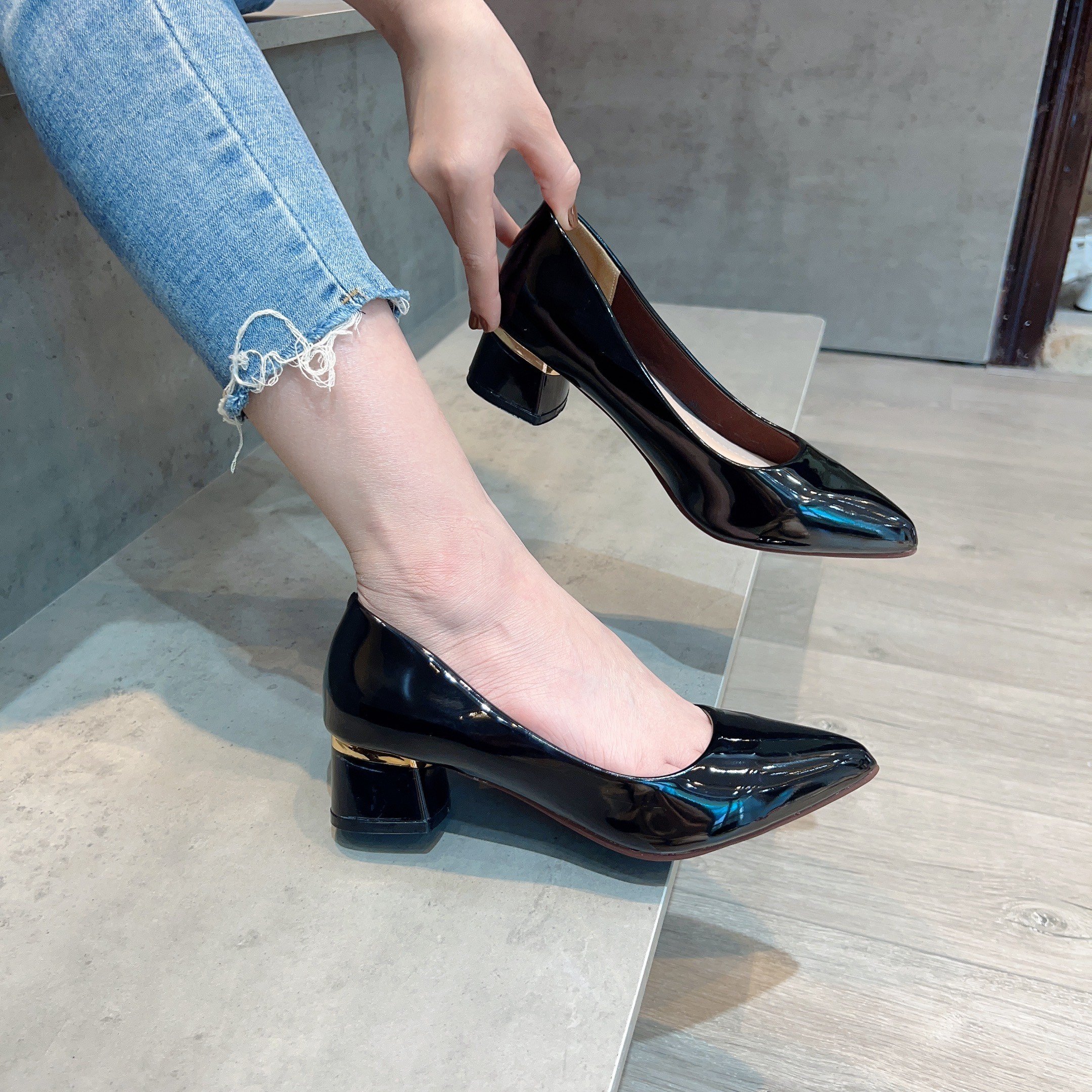 (size 36-40) GIÀY BÍT MŨI DA BÓNG, GÓT 3CM