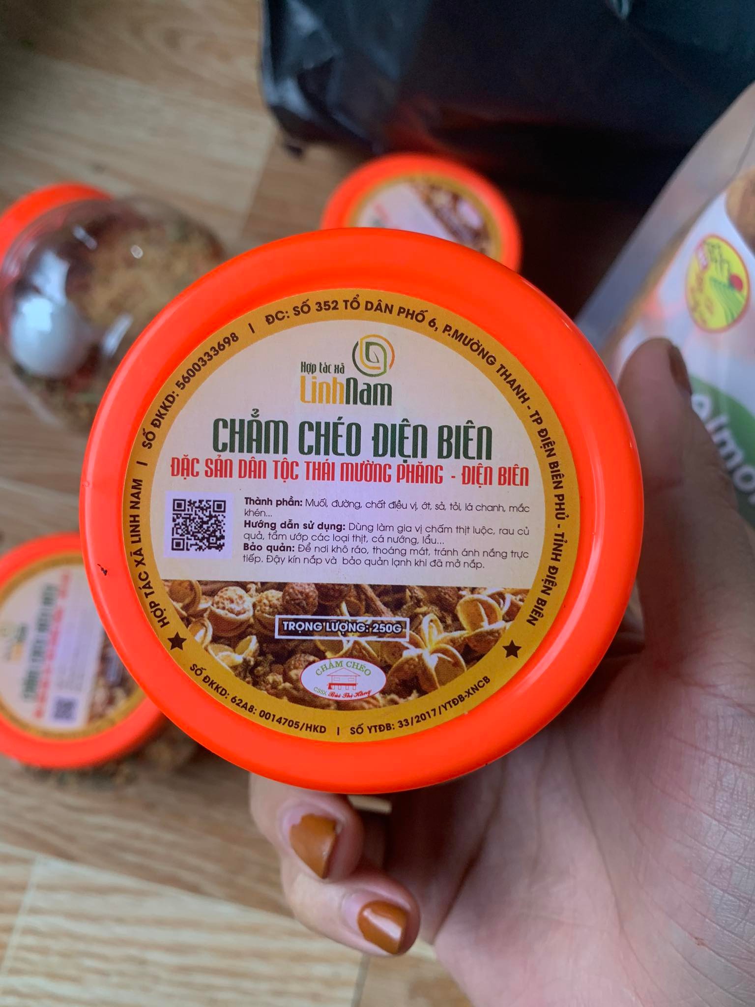 Chẳm chéo tây bắc