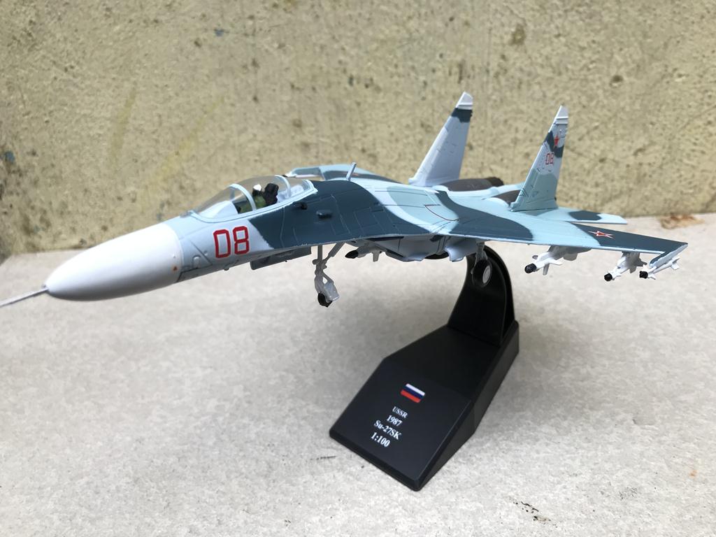 [HCM]Máy bay Tiêm kích SU-27 Sukhoi 1/100