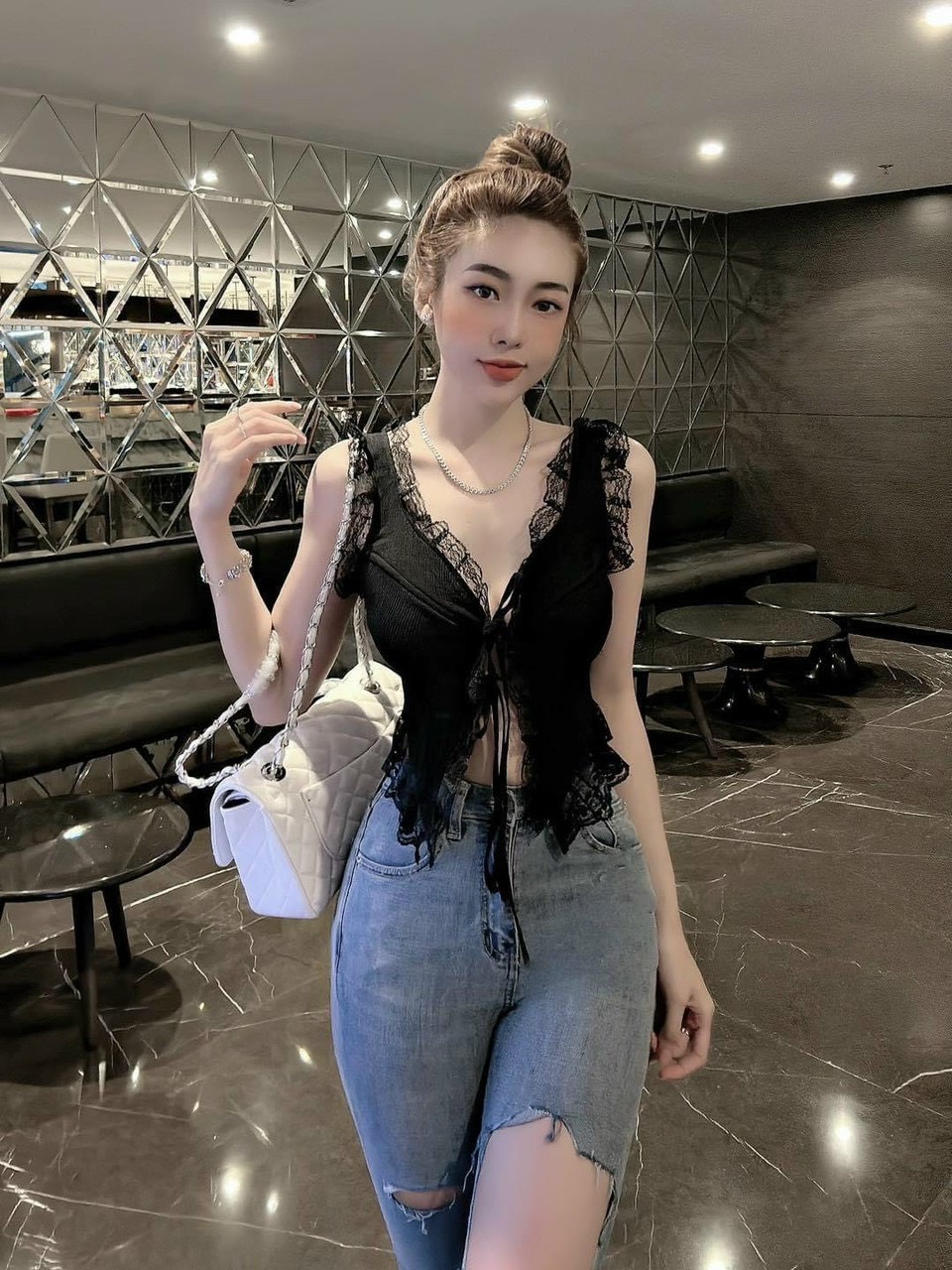 ÁO BA LỖ PHỐI REN HAI MÀU