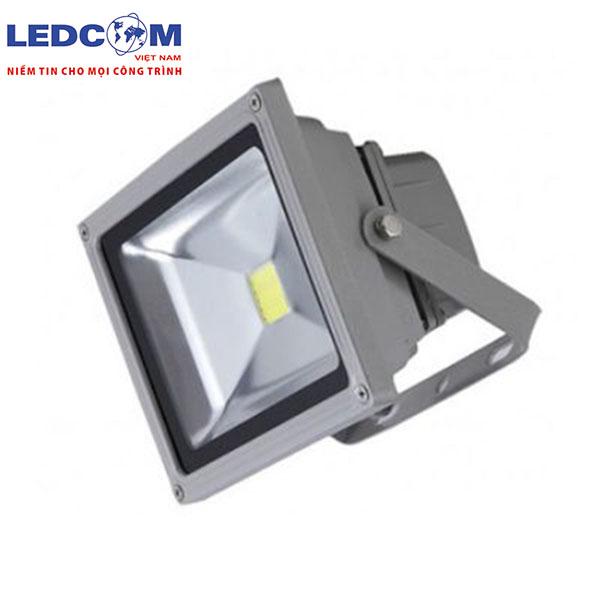 Đèn pha LED 30W chiếu ngoài trời