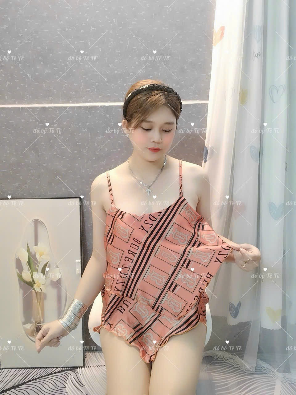 Set đồ nữ 2 dây phối tầng lụa satin Freesize 40-58kg