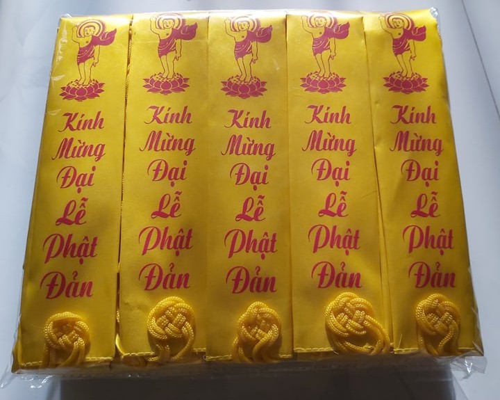 [HCM]Pháp y Phật đản - vải Phi vàng