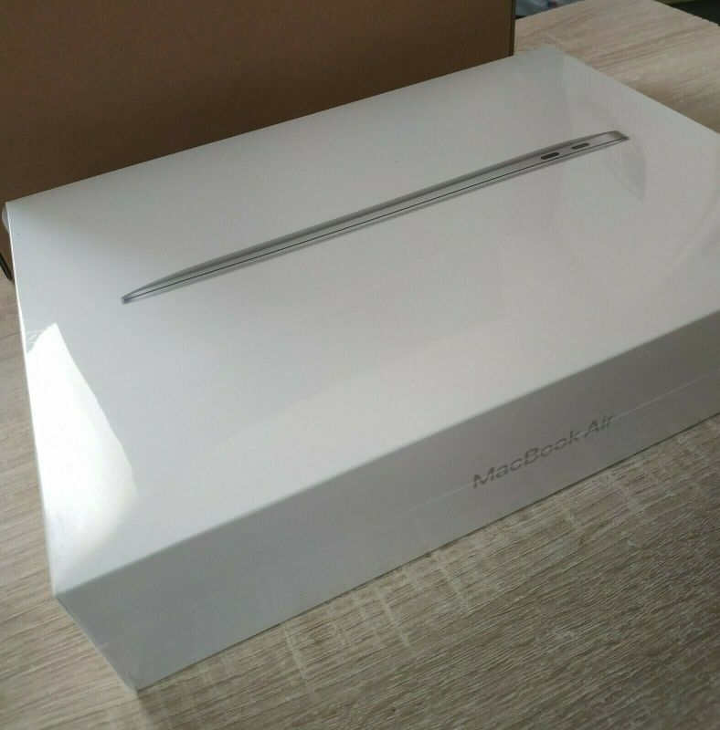 Brand New AppleMacBook Air 13 M1 chip (256 Go SSD, 8 Go RAM) - Silver