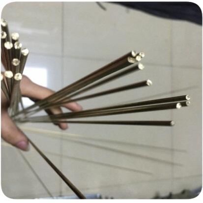 Que Hàn Đồng combo 10 cây + hộp thuốc hàn xịn