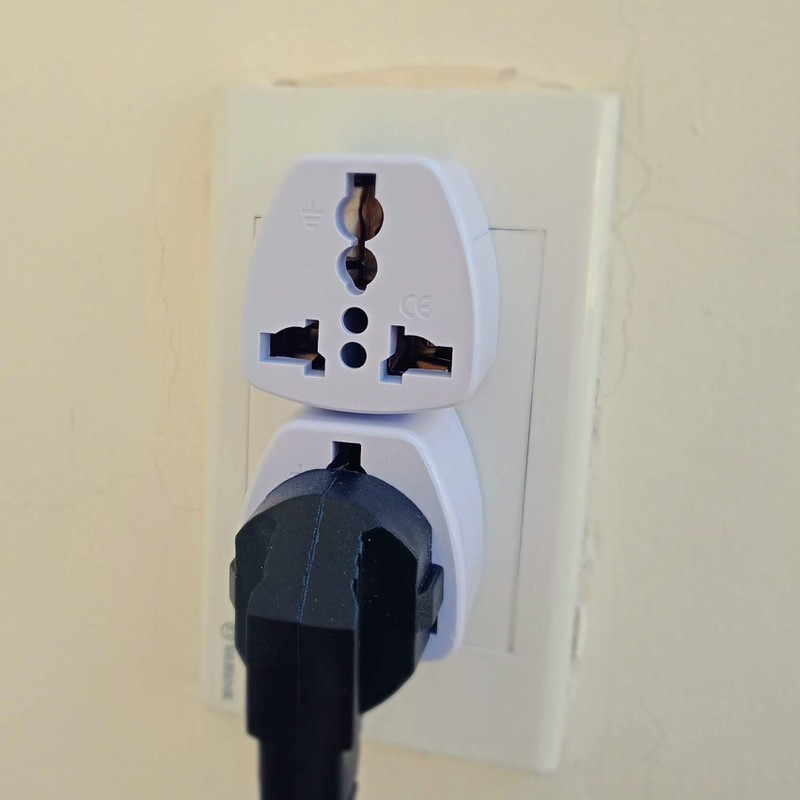 Đầu chuyển  đổi phích cắm 3 chân thành 2 chân tiện dụng - HV Store 458