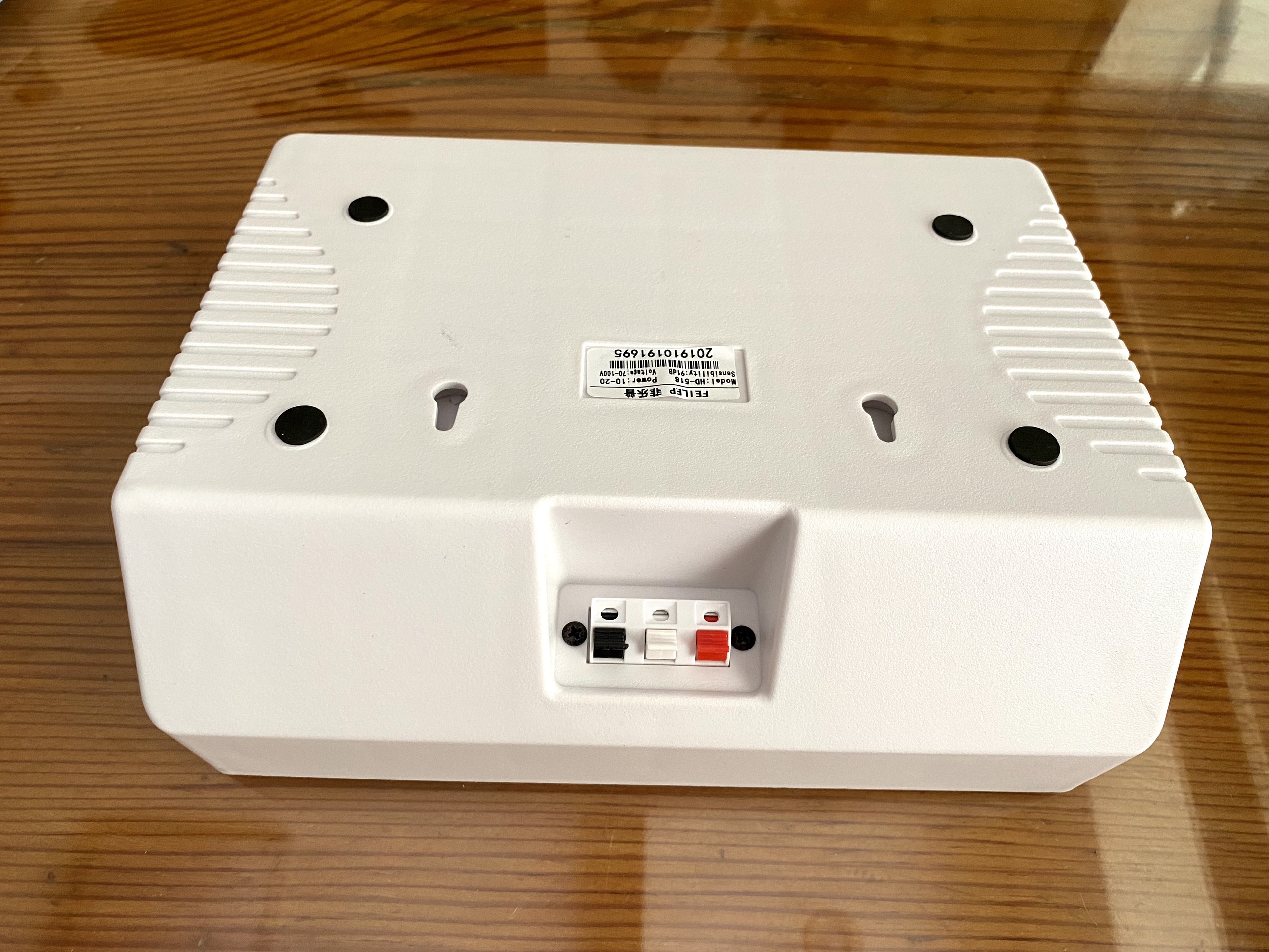 1 LOA TREO TƯỜNG HD-518
