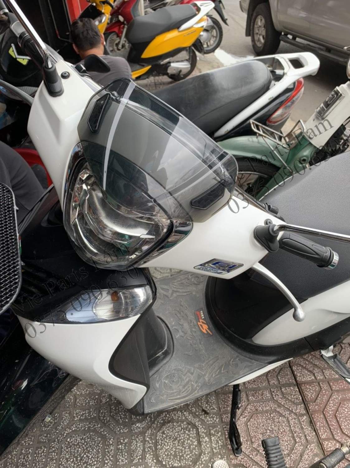 Mão chắn gió, kính chắn gió SH Mode 2011-2019