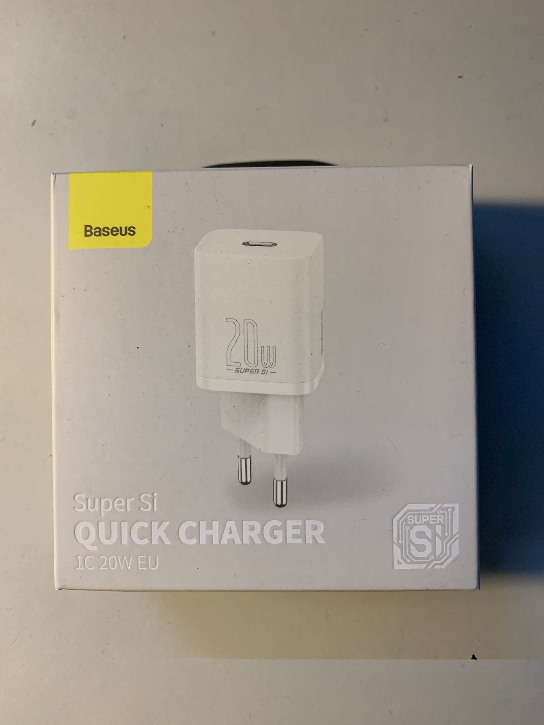 Củ sạc nhanh Baseus Super Si 20W chuẩn EU (Type C, 20W/18W, PD/ QC3.0 Quick charger)