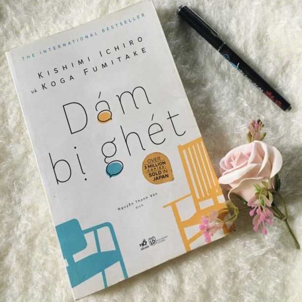 Dám bị ghét