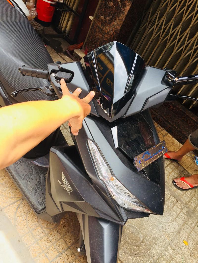 chắn gió Vario 125-150 21018