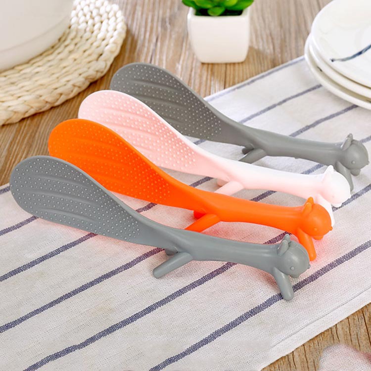 Muỗng Xới Cơm Hình Con Sóc Đáng Yêu - Thìa/Muỗng Xới Cơm Chống Dính Chịu Nhiệt An Toàn