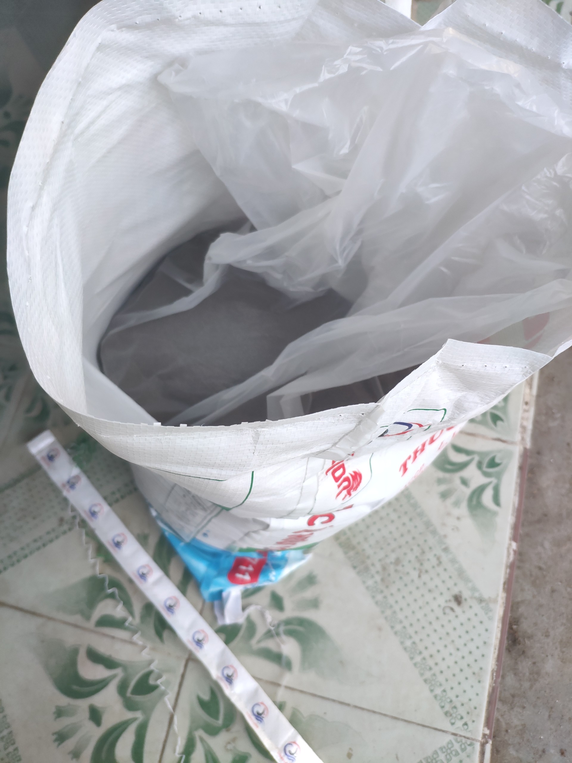 Bịch 100g thức ăn cho tôm, tép, cá cảnh... (hạt cỡ nhỏ 2/10)