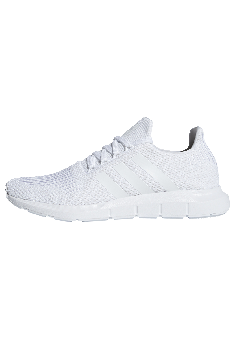 adidas ORIGINALS Sepatu Swift Run Pria 