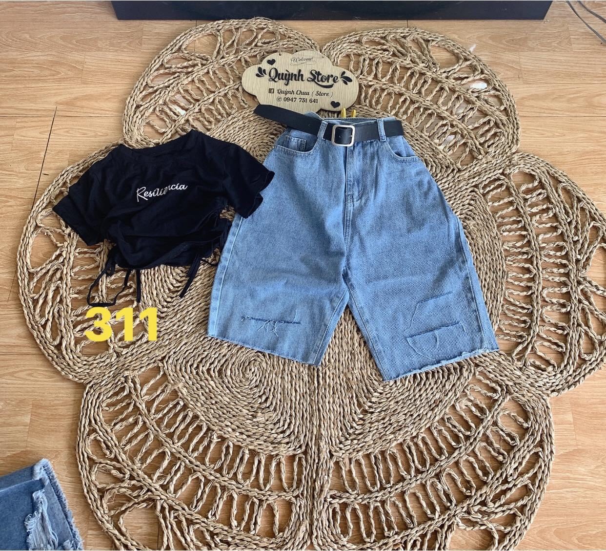 👉🏿SET QUẦN NGỐ + CROPTOP RÚT DÂY THÊU CHỮ ĐEN