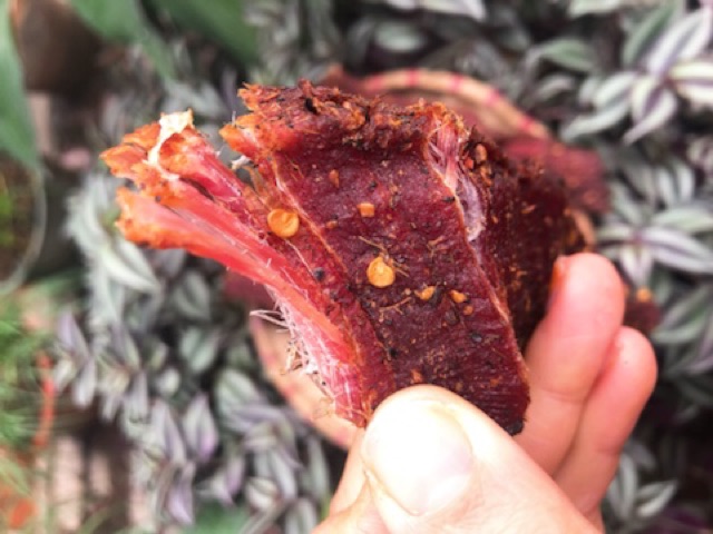 ĐẶC SẢN TÂY BẮC: THỊT LỢN GÁC BẾP 500G ( tặng kèm chẩm chéo)