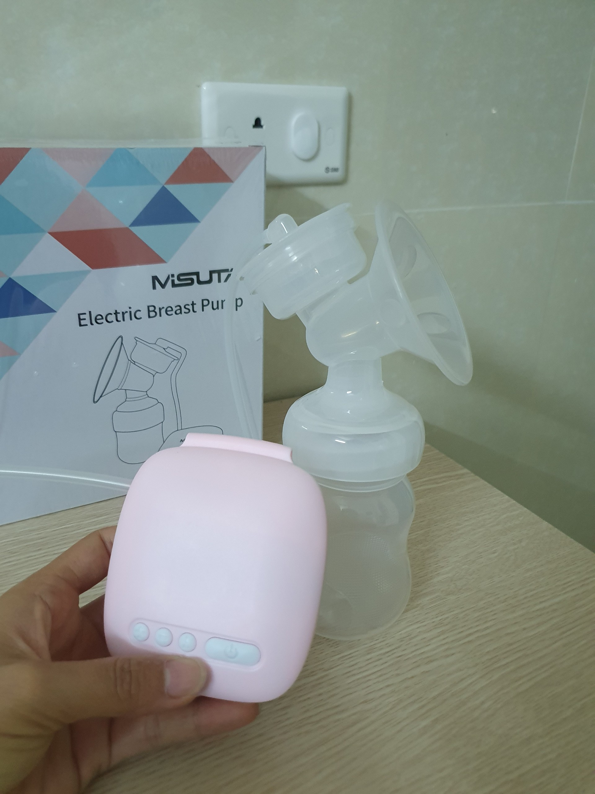 Máy hút sữa điện Misuta