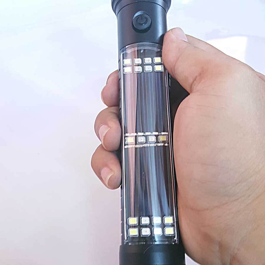 [HCM]Đèn Pin Đa Năng Trắng Giá Rẻ