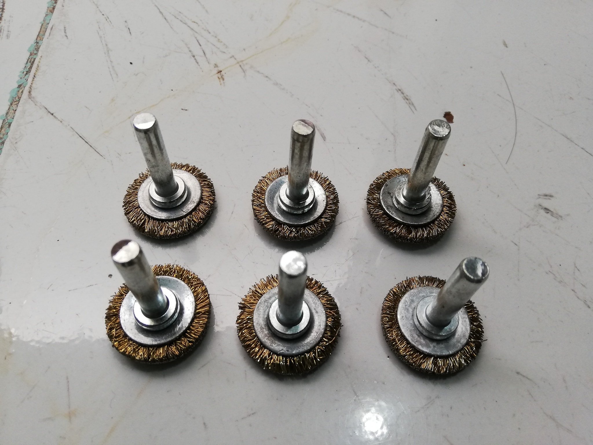 CƯỚC CÁN 6 TRỤ VÀNG , CHỮ T, CHÉN VÀNG  (Bộ 10 cái)