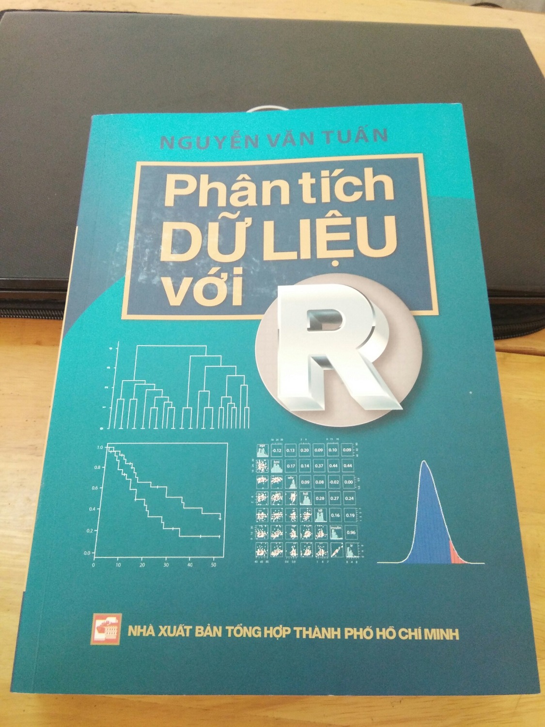 Hodico - sách Phân Tích Dữ Liệu Với R