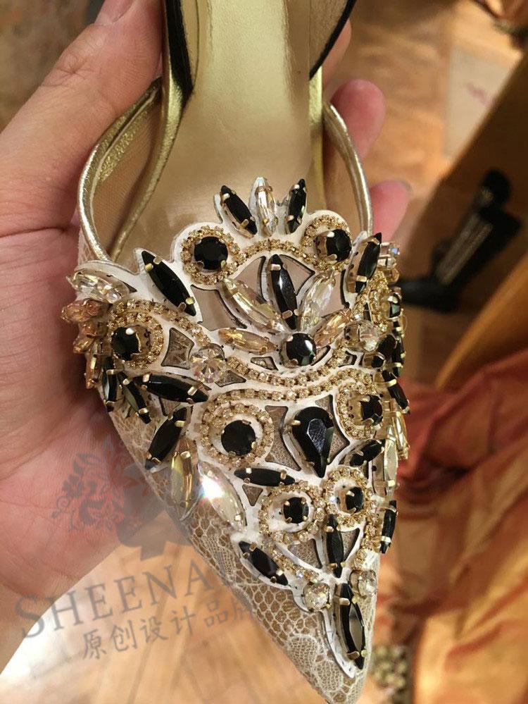2019 Gaya Barat musim panas model baru RESTONIC batu kristal air Sandal Summer Left Bank Xiao Model Sama Kulit asli bagian depan tajam Hak Tipis pengiring pengantin sepatu wanita pasang