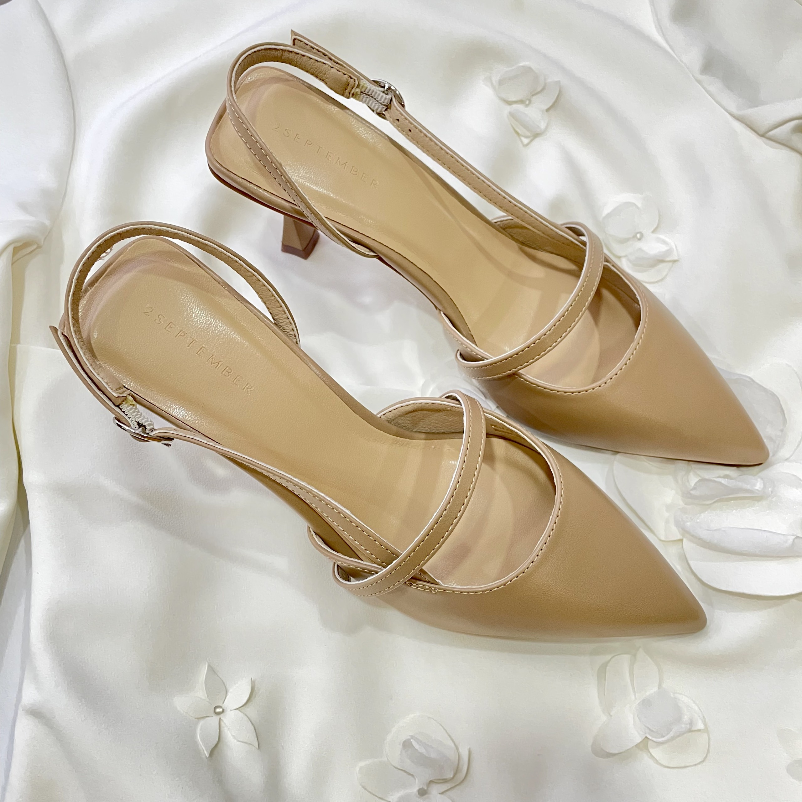 Giày cao gót Slingback 7cm mũi nhọn 2September Ylang Beige
