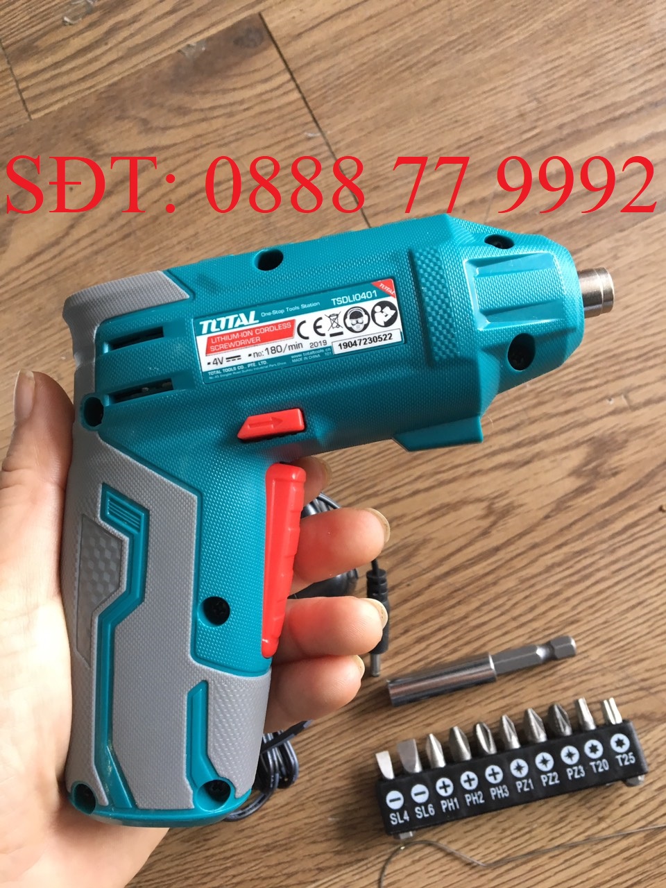Máy siết vít dùng pinLithium 4V Total TSDLI0401