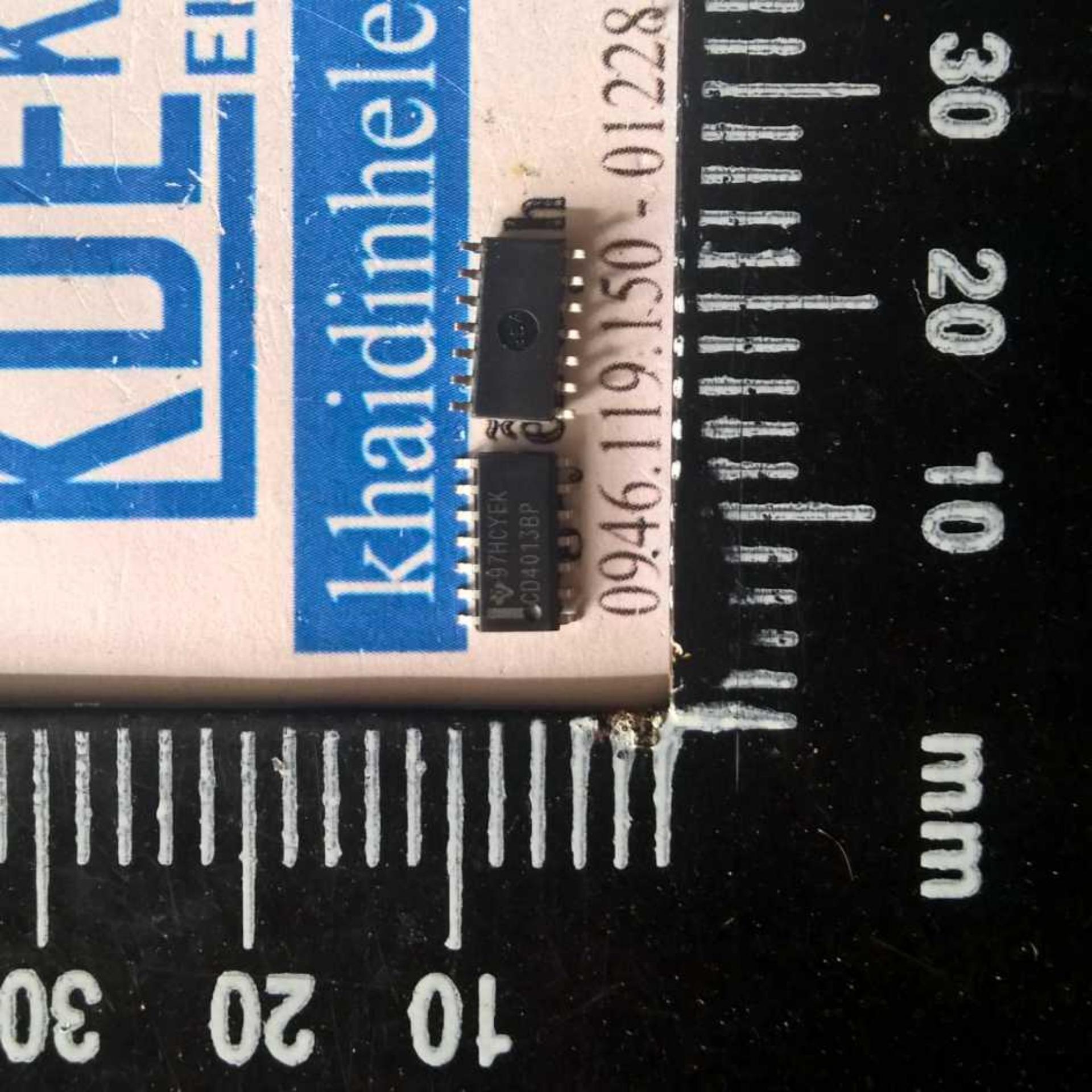 10 con hcf4013 cd4013 cd4013bp 4013 sop-14 ic 2 d-flip flop kde1414