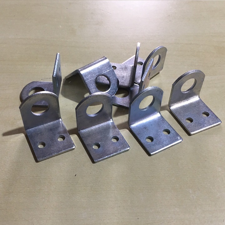 05 CÁI - BÁT KHÓA CỬA - BÁT KHÓA CỬA SẮT 2.5X2.5CM