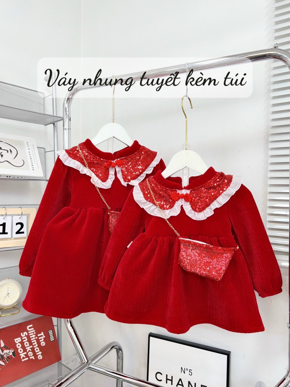 váy tuyết nhung cho bé phối cổ ren