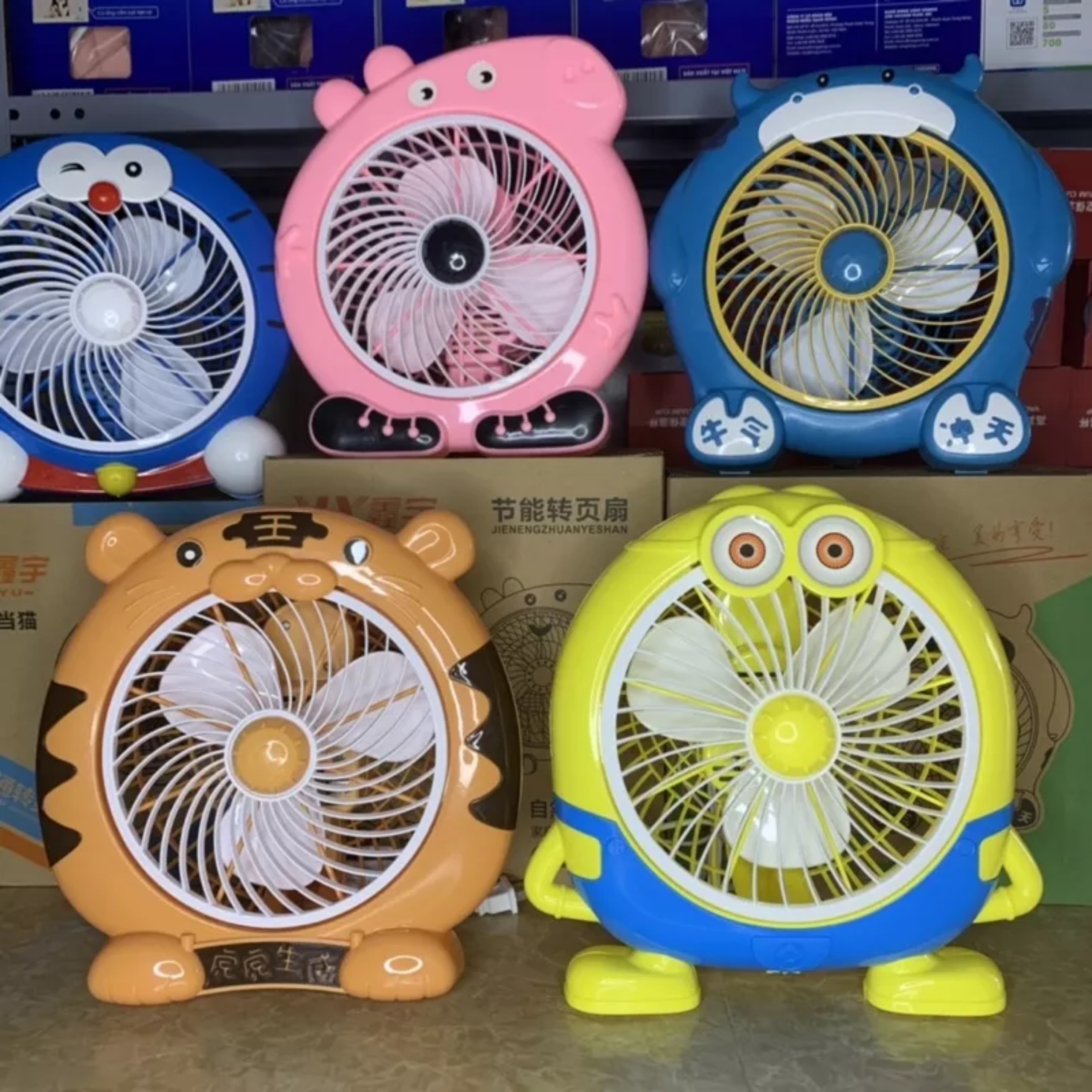 Mini office animal-shaped desktop fan, plug-in mini office desk fan