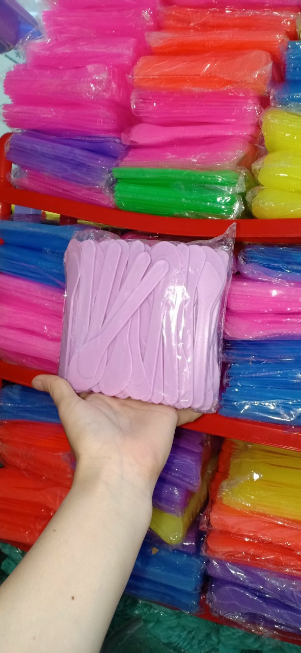 Combo 100 muỗng múc kem [màu tím đục]