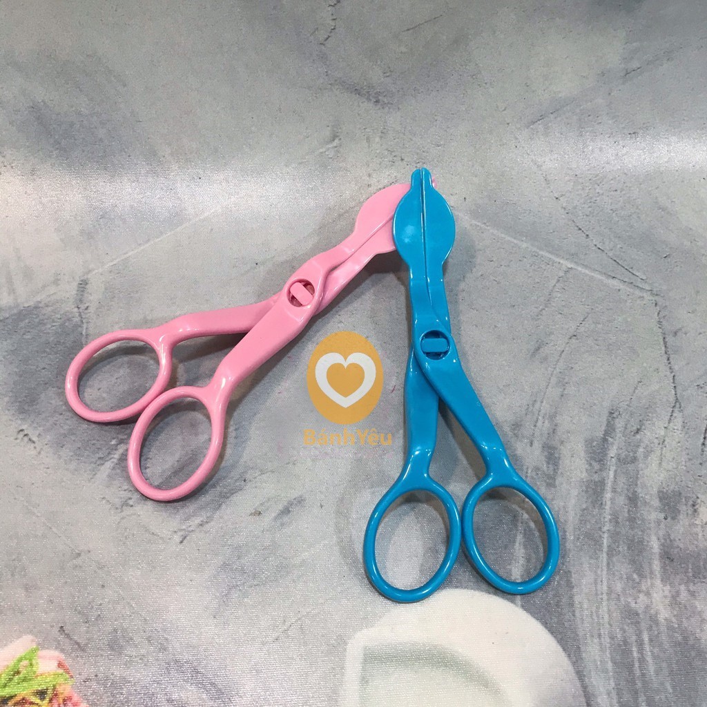 Kéo nhựa gắp bông kem cute