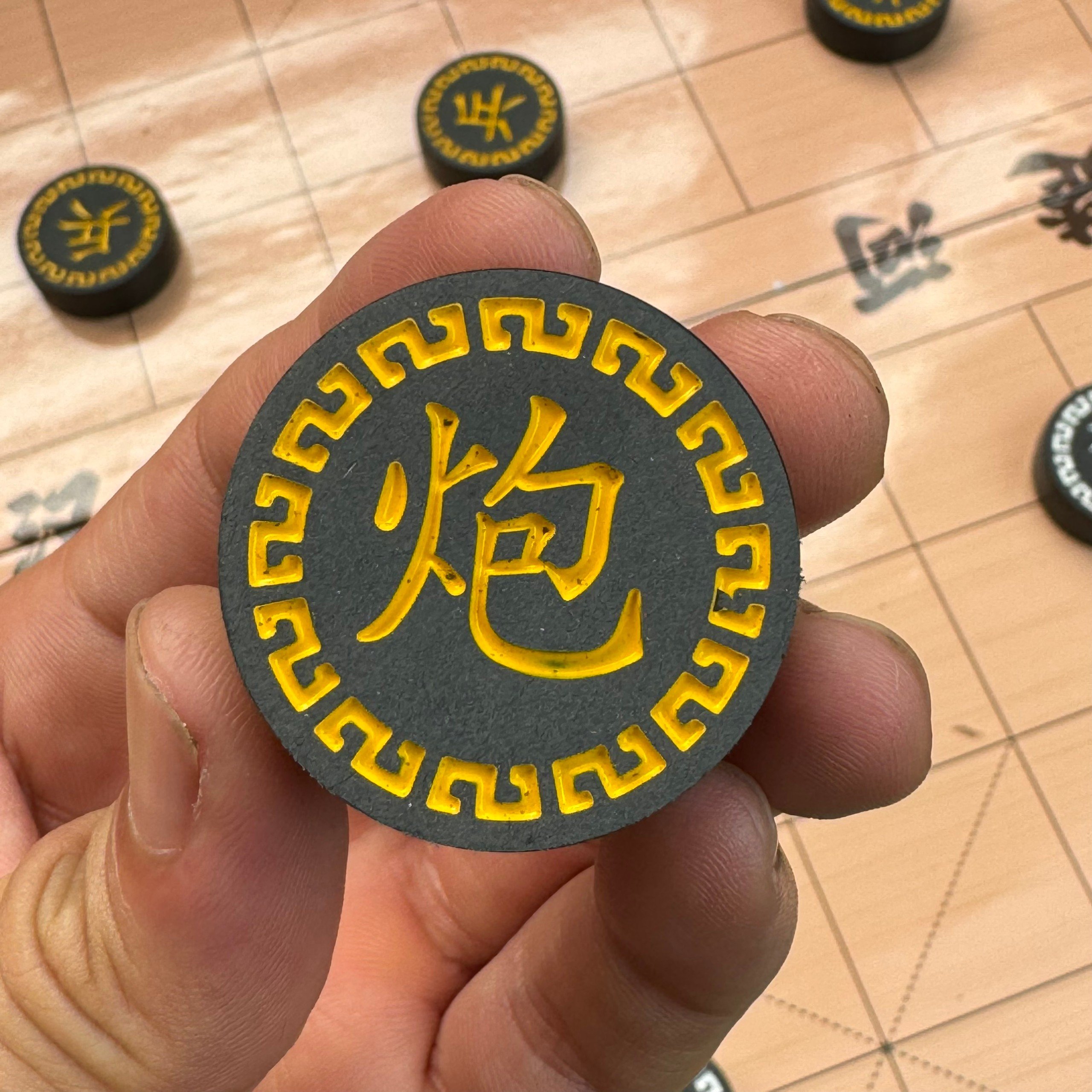 Bộ Đồ Chơi Board Game Mang Tính IQ Dành Cho 2 Người Chơi Bàn Cờ Tướng Bằng Nhựa Benrikids Có Bàn Cờ Kiêm Làm Hộp Đựng Tiện Lợi