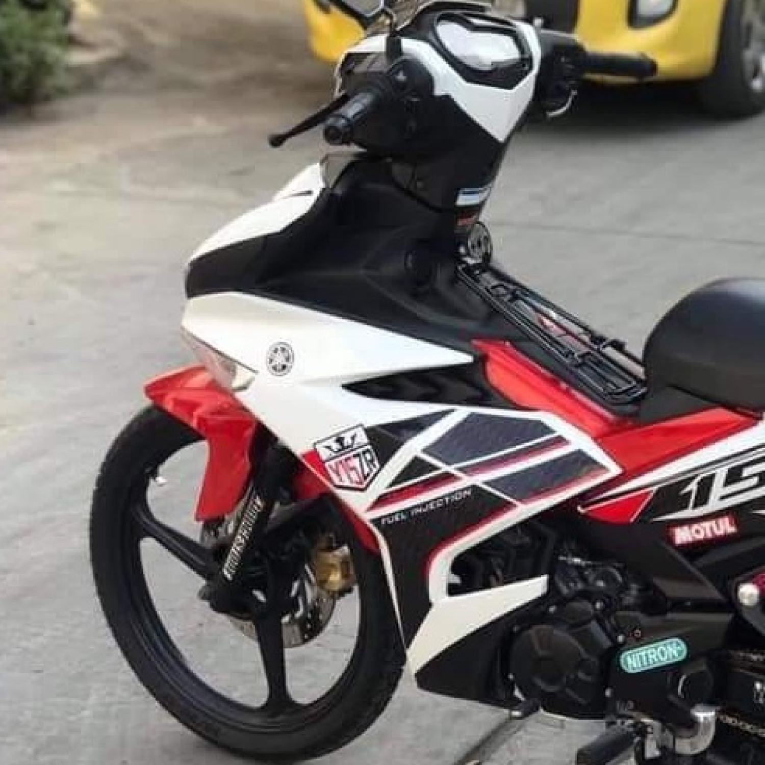 Tem Chế Exciter Y15ZR 150 Trắng Đỏ Đen