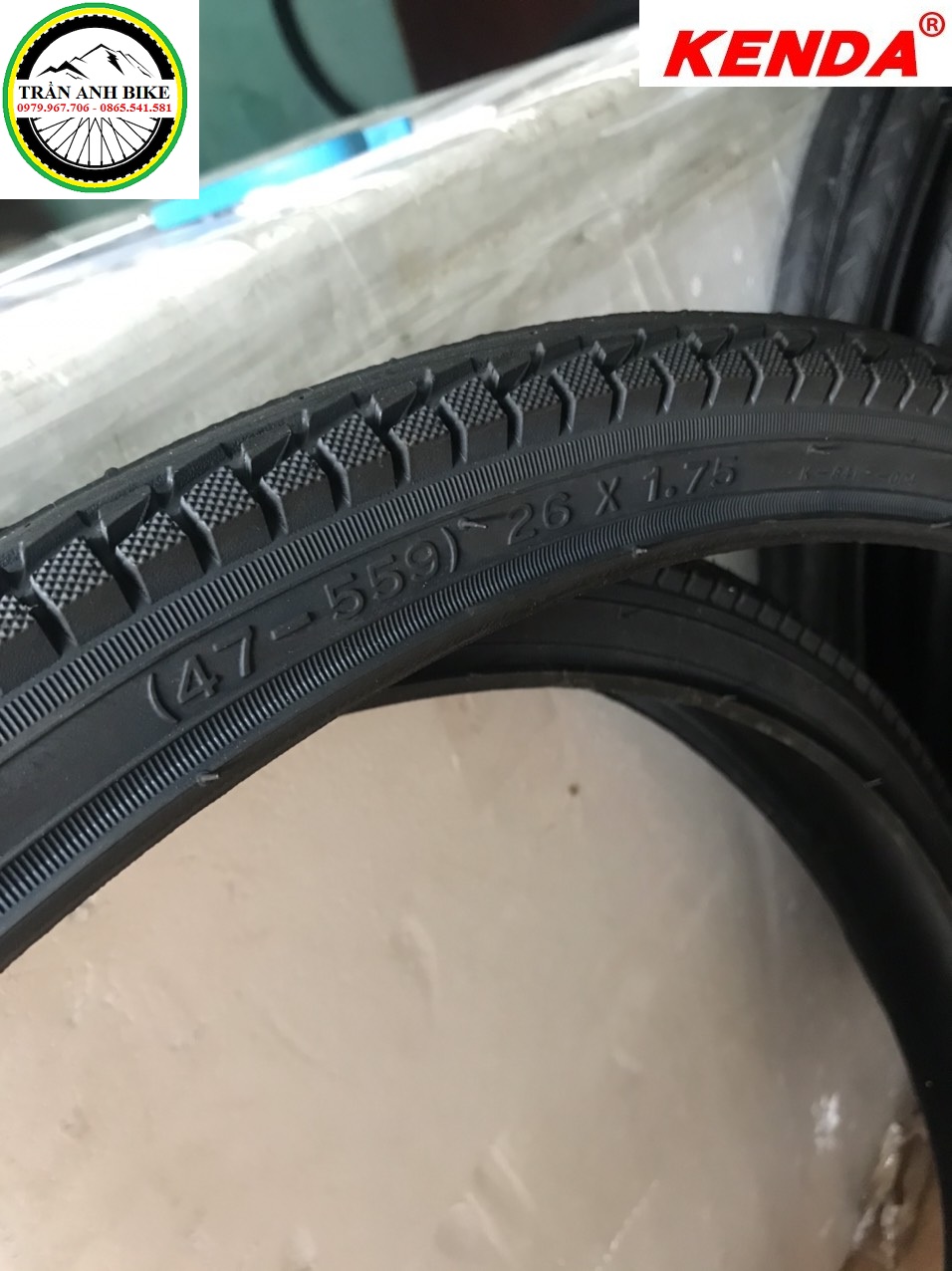 Lốp (Vỏ) Xe Đạp KENDA K196 700x23C - 1 Cái