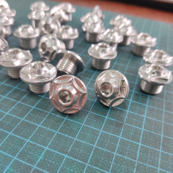 [HCM]Ốc INOX mâm lửa [1 con nhỏ]- [HỖ TRỢ SHIP + GIẢM GIÁ] - dành cho EX150/ WaveS110