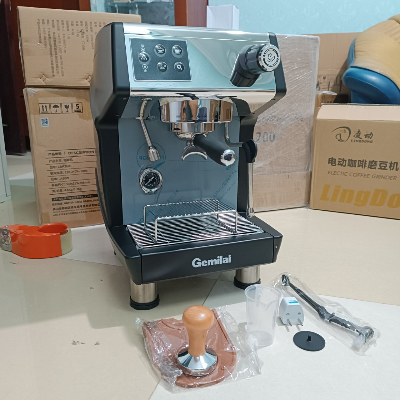 Máy pha cà phê Corrima CRM3200B