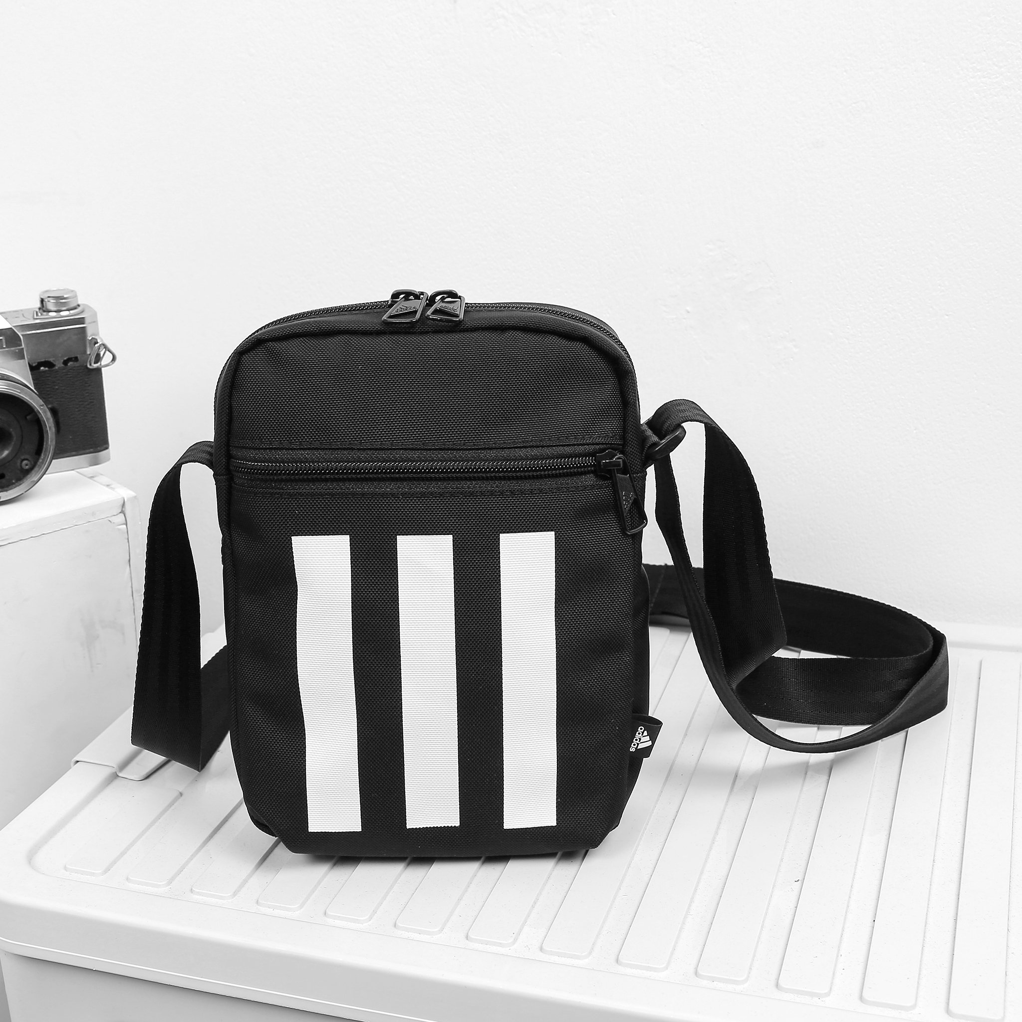 Túi Đeo Chéo Adidas GN1928 Sling Bag