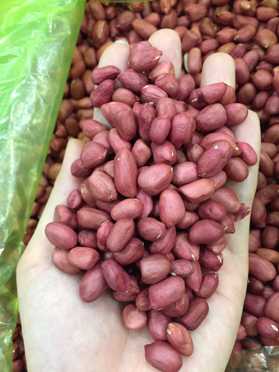 Lạc đỏ quê chuẩn: Sạch, thơm, bùi (Gói 1kg hút chân không)