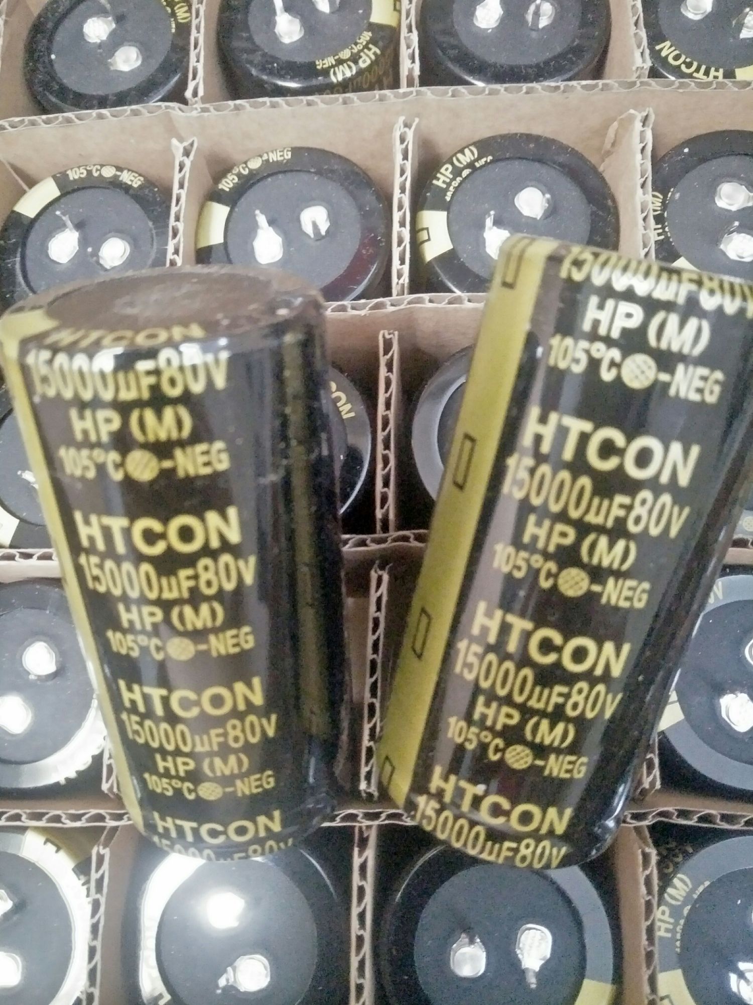 Tụ 100v-15000u