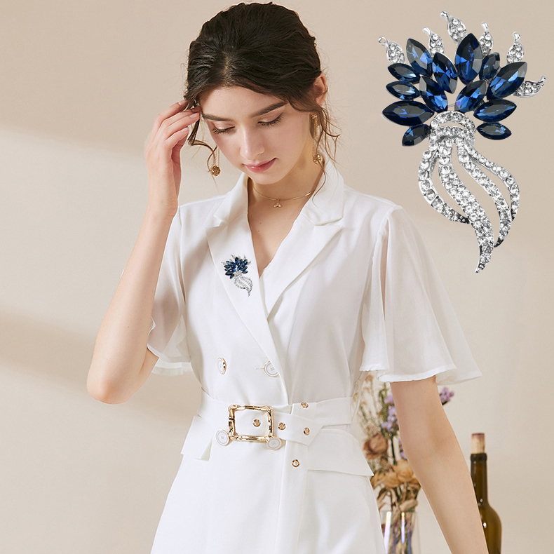 [HCM]Trâm Cài Áo Nữ Đính Đá Hình Bó Hoa