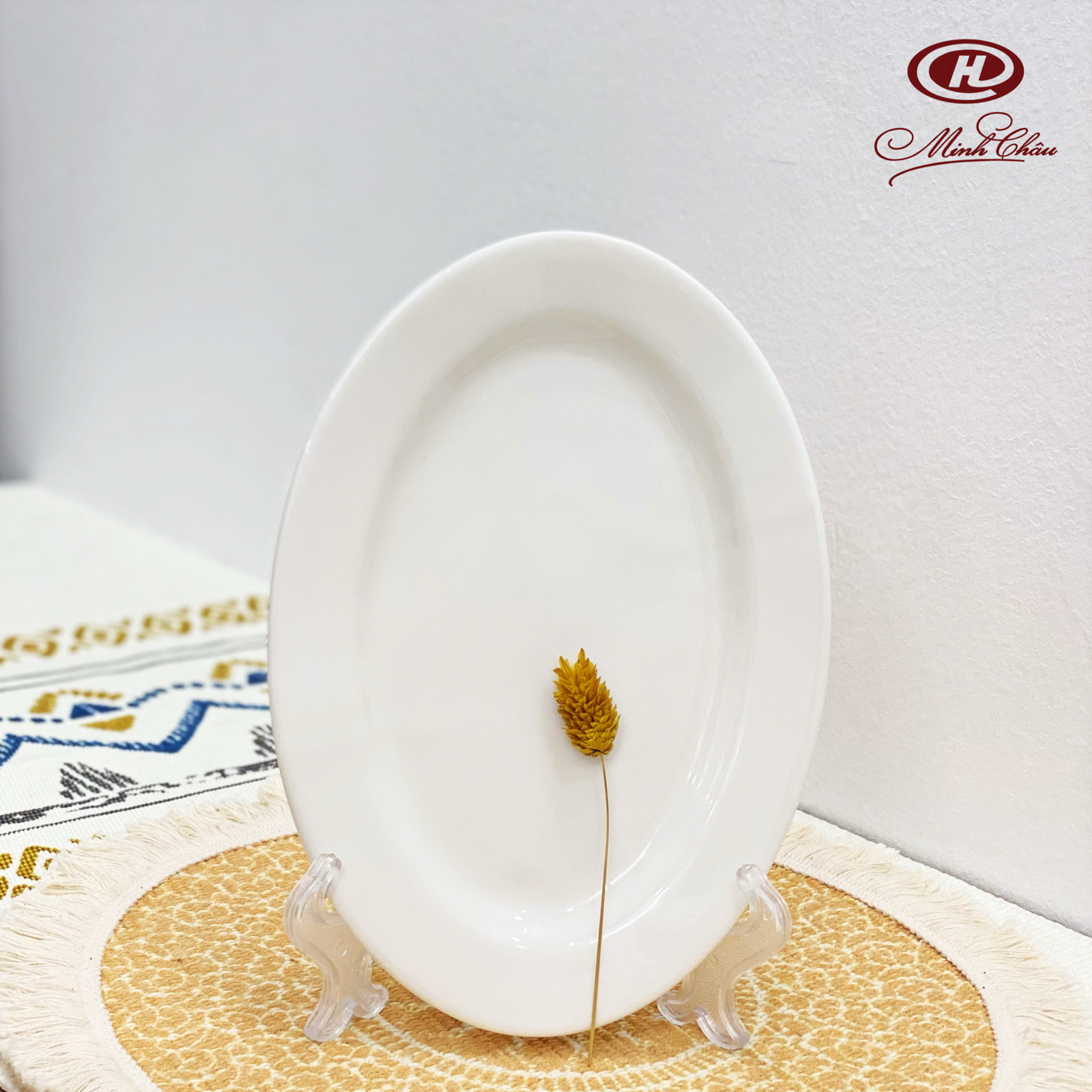 Đĩa Bầu Dục Trắng Trơn - Sứ Minh Châu