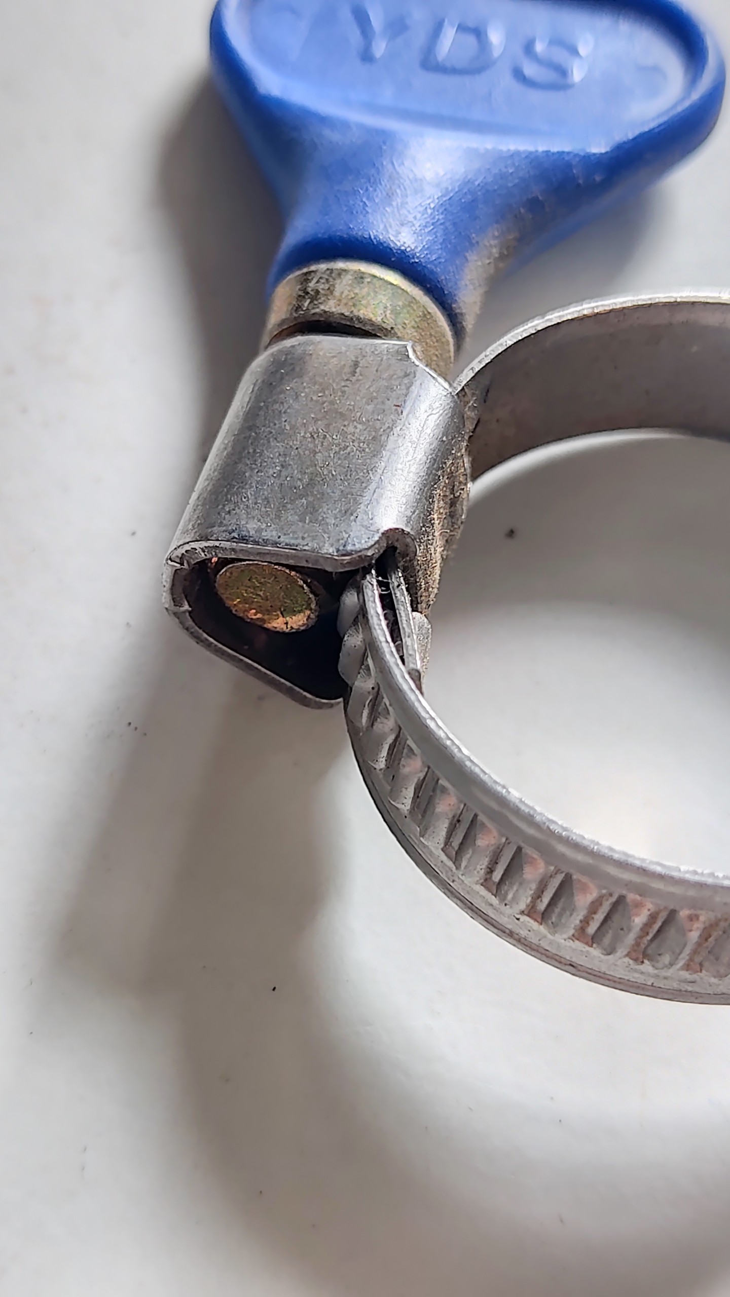 CỔ DÊ SIẾT ỐNG NƯỚC 21