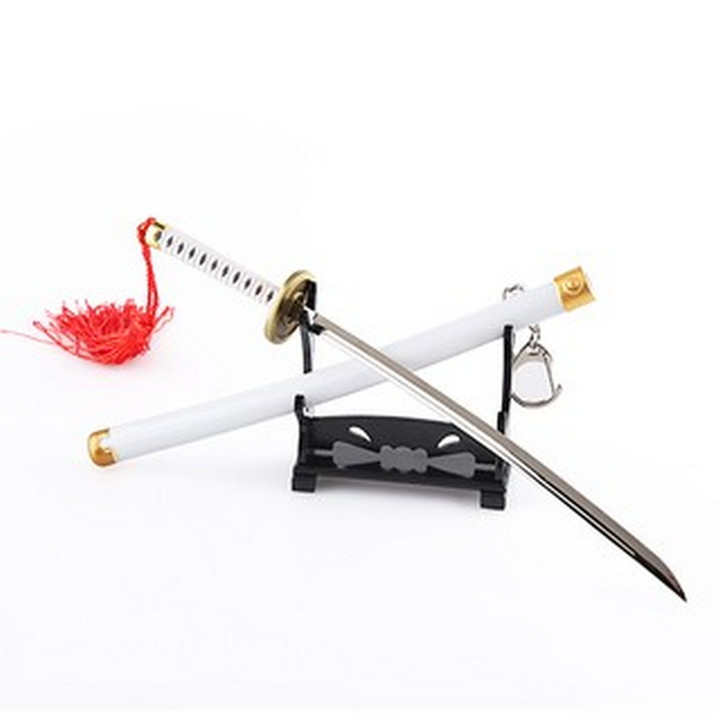 Mô hình móc khóa Kiếm Zoro Wado Ichimonji One Piece anime trưng bày