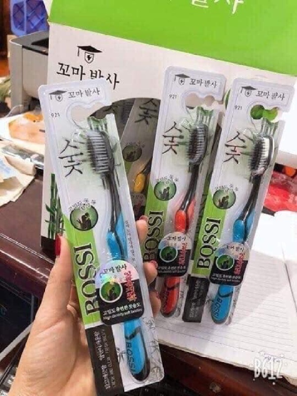 Combo 10 cái bàn chải đánh răng Hàn Quốc làm từ than hoạt tính TẠI sile 888