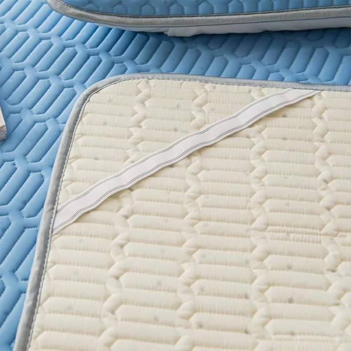 Chiếu điều hòa cao su non 2m2 mẫu xanh biển
